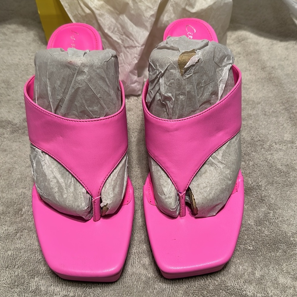 Platform Sandals - Picture 3 of 11